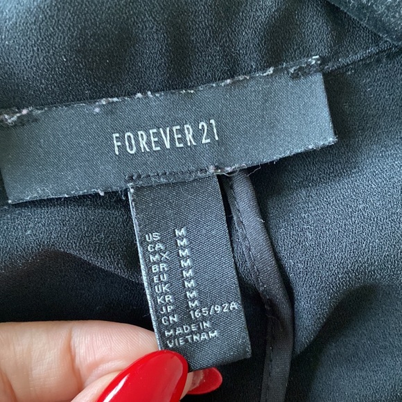 Black Blazer - Picture 5 of 5